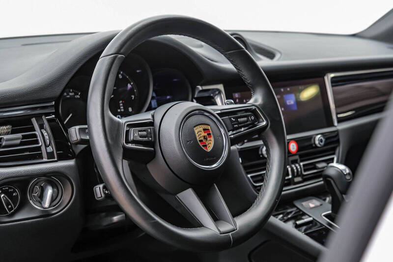 2024 Porsche Macan