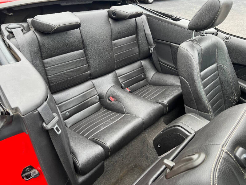 2011 Ford Mustang V6 Premium