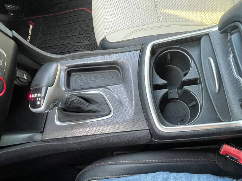 2016 Dodge Charger SXT