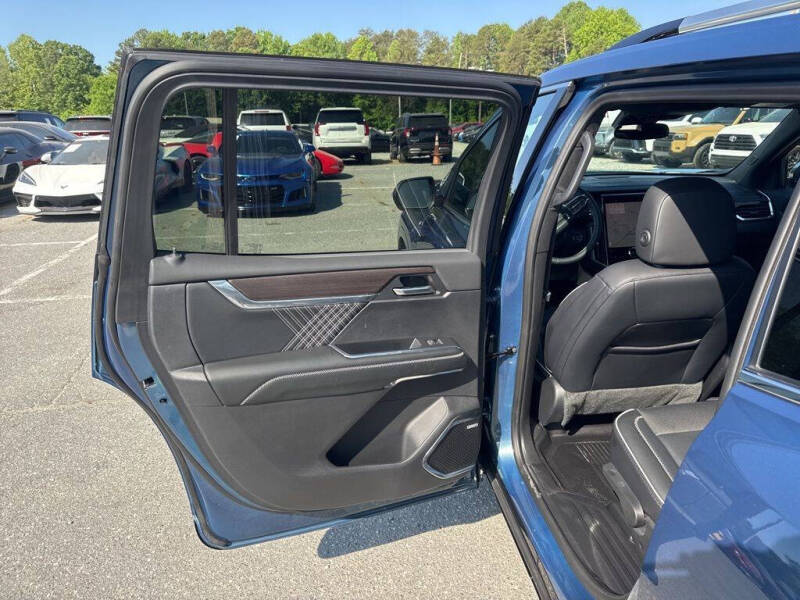 2024 GMC Acadia Denali
