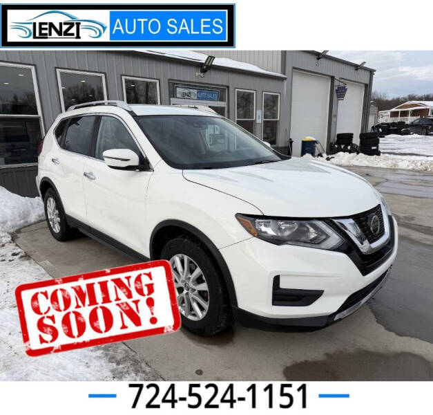 2019 Nissan Rogue SV's photo