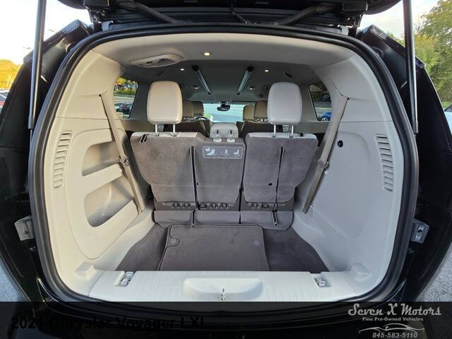 2021 Chrysler Voyager LXi