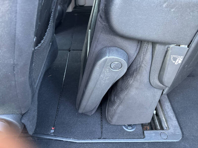 2013 Dodge Grand Caravan American Value Package