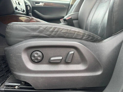 2011 Audi Q5 3.2 quattro Premium Plus