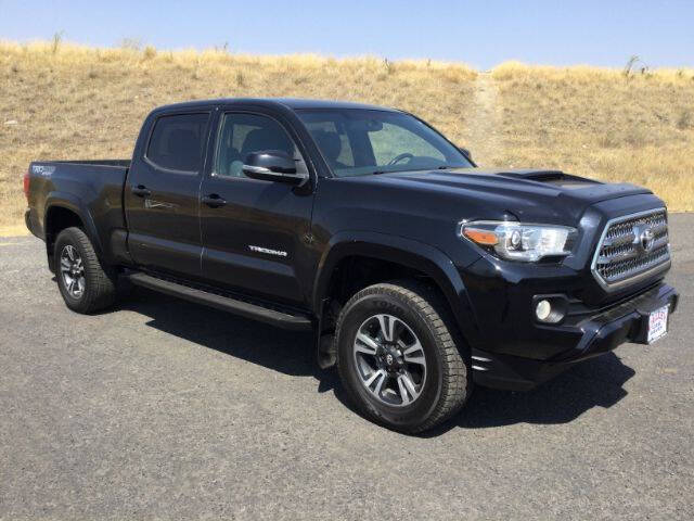 2017 Toyota Tacoma TRD Sport