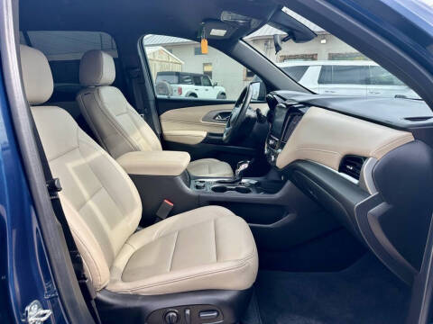 2022 Chevrolet Traverse LT Leather