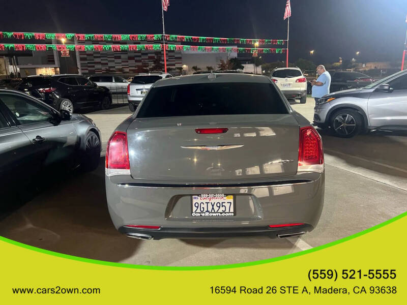 2018 Chrysler 300 Limited