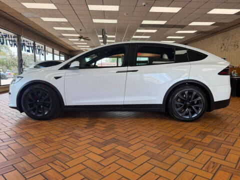 2023 Tesla Model X Standard Range