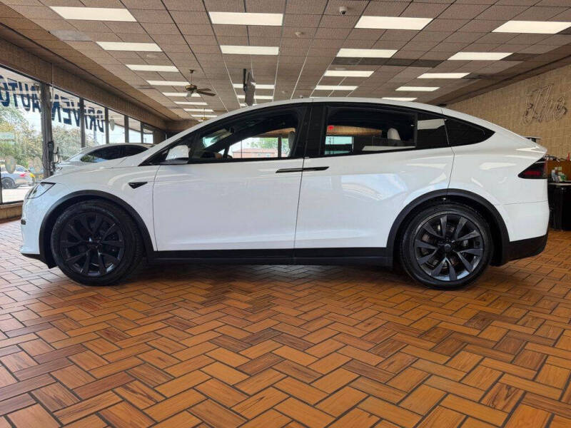 2023 Tesla Model X Standard Range