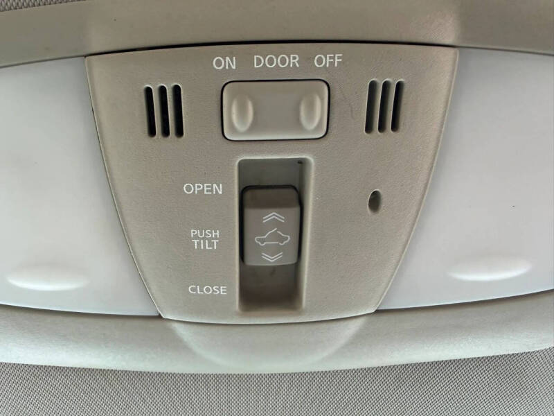 2012 Nissan Maxima