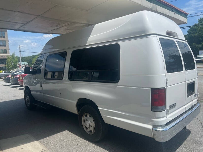 2008 Ford E-Series E-250