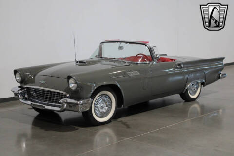 1957 Ford Thunderbird