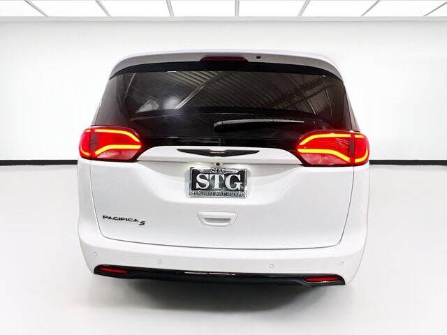 2020 Chrysler Pacifica Touring