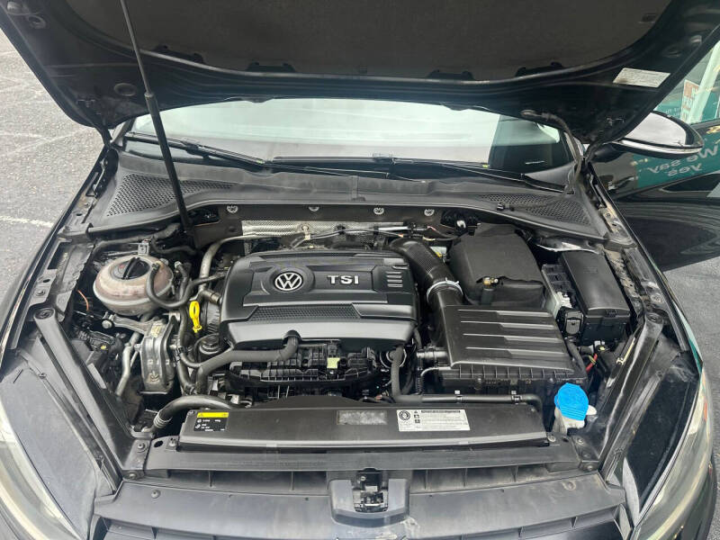 2015 Volkswagen Golf TSI SEL