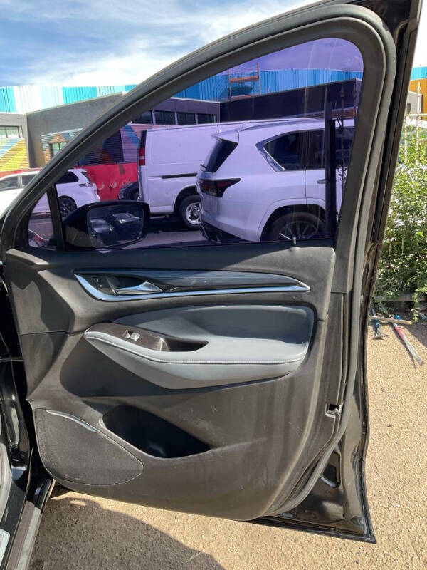 2020 Buick Enclave Essence