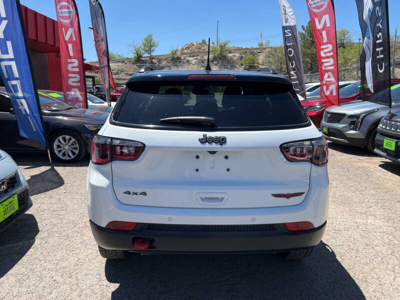 2025 Jeep Compass Trailhawk