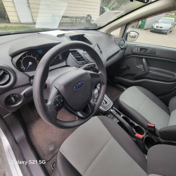 2016 Ford Fiesta S