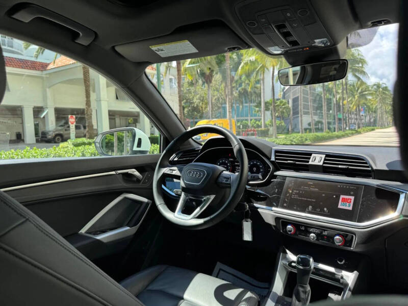 2025 Audi Q3 quattro S line Premium 45 TFSI