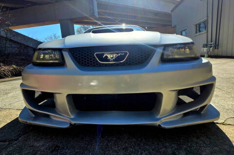 2004 Ford Mustang GT Deluxe