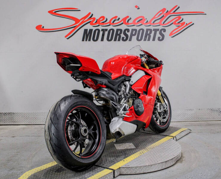 2019 Ducati Panigale V4 S