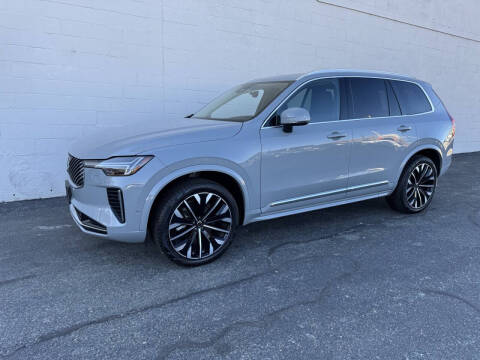 2025 Volvo XC90 B5 Plus Bright Theme 7P
