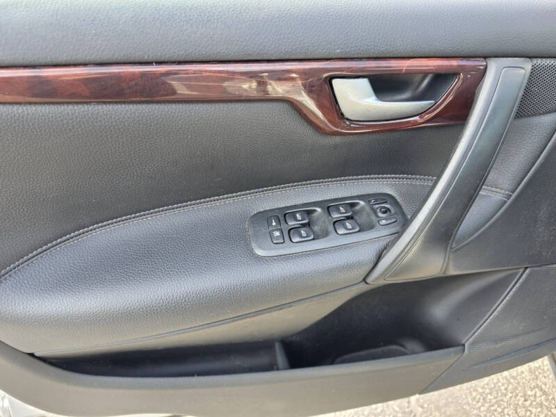 2007 Volvo V70 2.4