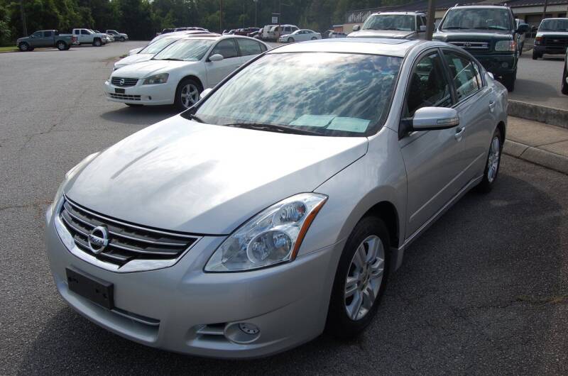 2012 Nissan Altima for sale at Modern Motors - Thomasville INC in Thomasville NC