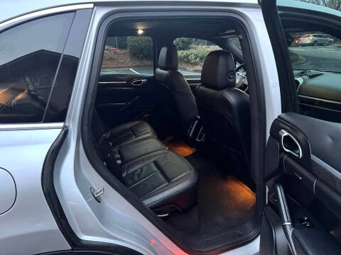 2012 Porsche Cayenne Tiptronic