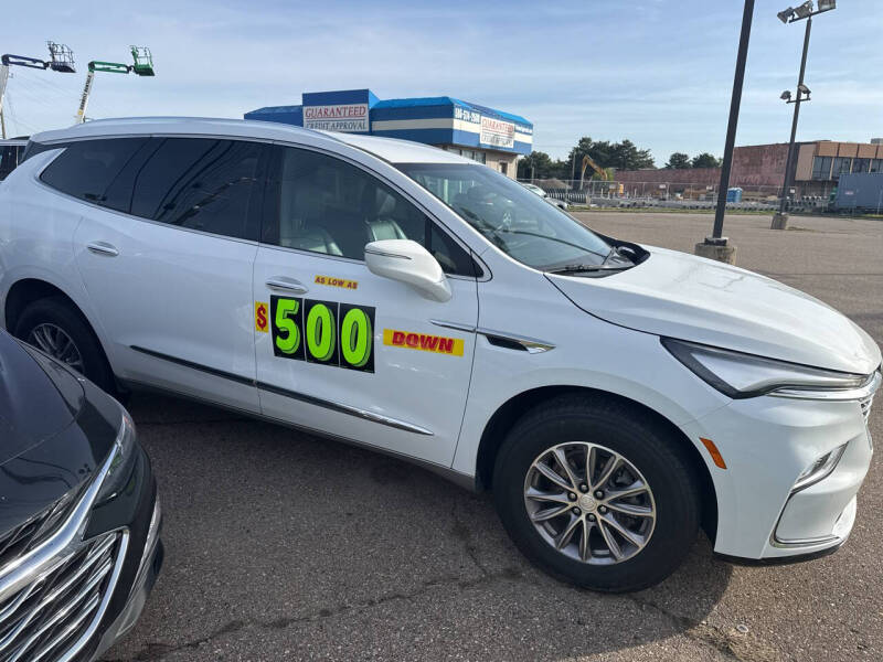 2023 Buick Enclave Essence