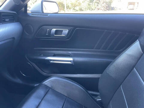 2022 Ford Mustang EcoBoost Premium