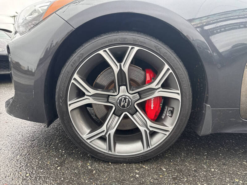 2019 Kia Stinger GT1