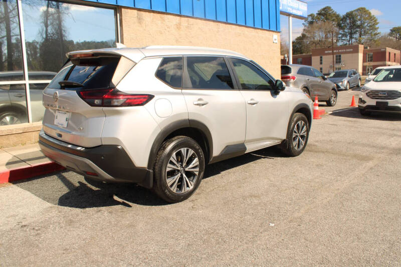 2022 Nissan Rogue SV