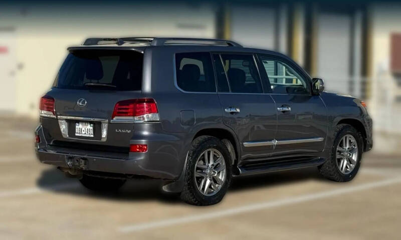 2013 Lexus LX 570