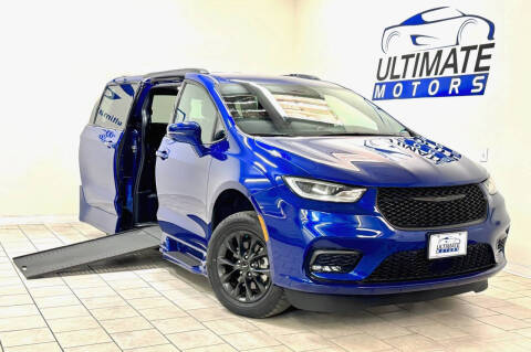2021 Chrysler Pacifica for sale at ULTIMATE MOTORS in Midlothian VA