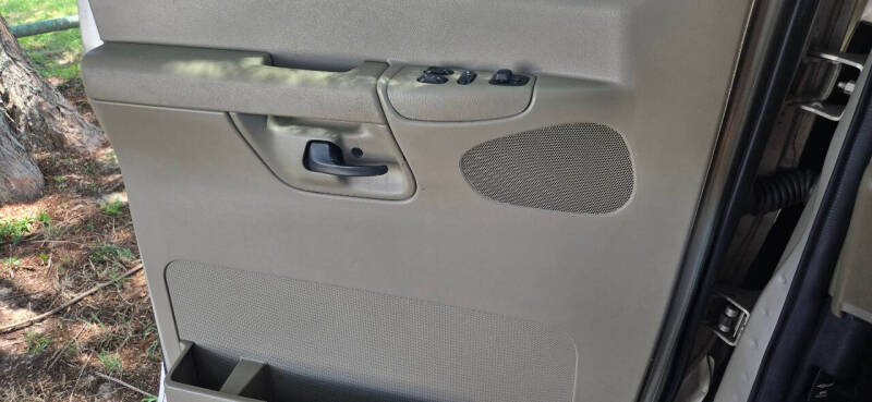 2007 Ford E-Series E-350 SD XLT