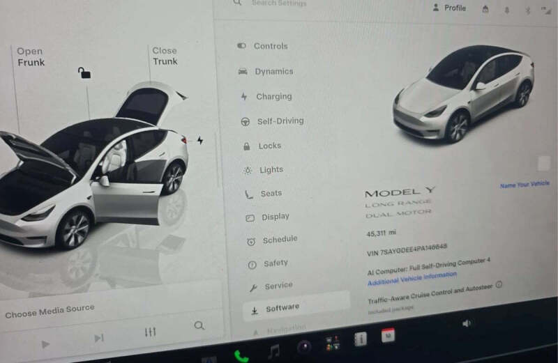 2023 Tesla Model Y Long Range