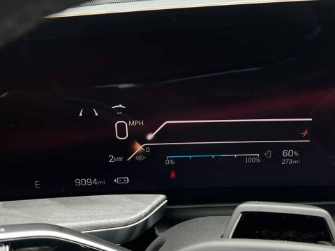 2025 Cadillac Escalade IQ Luxury 2