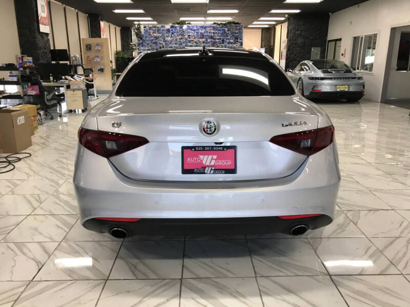 2017 Alfa Romeo Giulia Ti