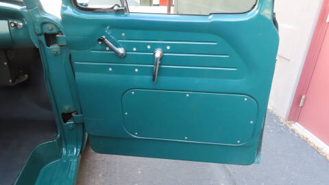 1961 Ford F-100