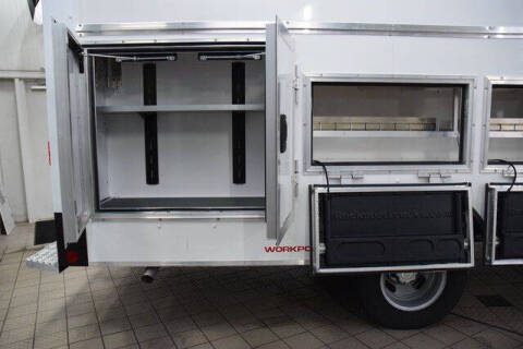 2025 Chevrolet Express 4500