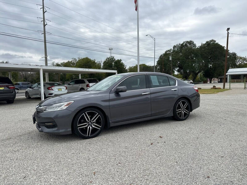 2016 Honda Accord Touring's photo