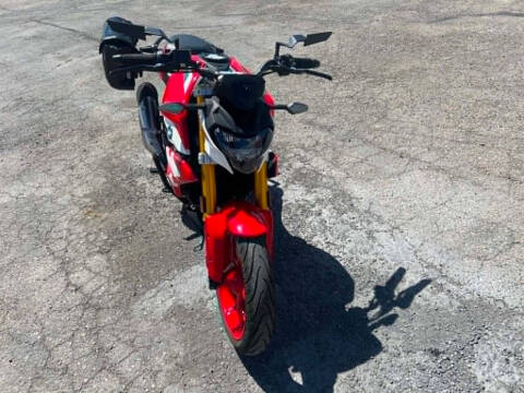 2023 BMW G 310 R