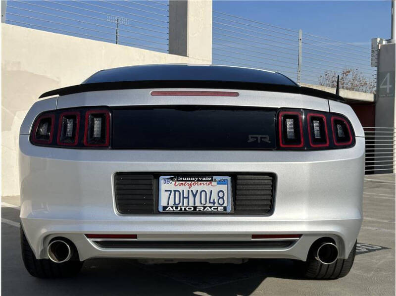 2014 Ford Mustang GT photo 5