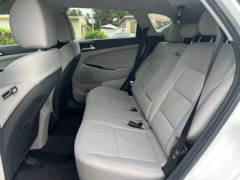 2020 Hyundai Tucson SE