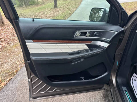 2016 Ford Explorer Platinum