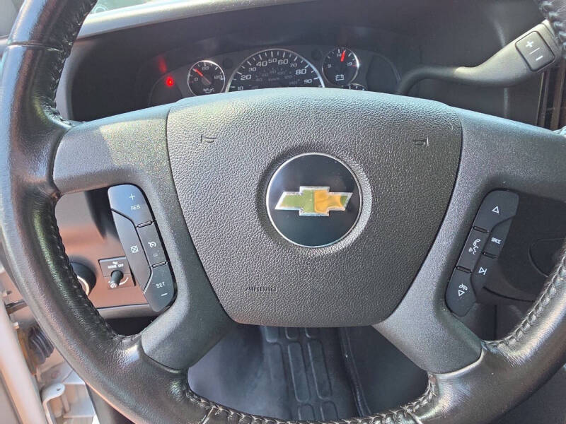 2022 Chevrolet Express 2500