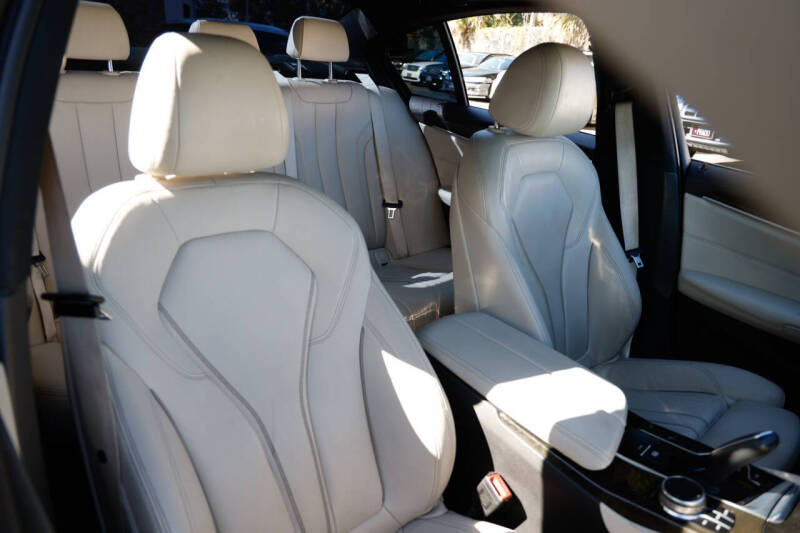 2017 BMW 5 Series 540i