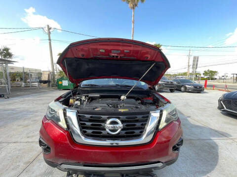 2018 Nissan Pathfinder SL