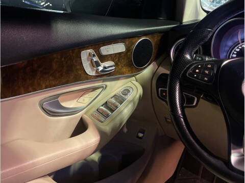 2019 Mercedes-Benz GLC GLC 300