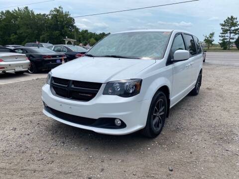 2019 Dodge Grand Caravan for sale at Complete Auto Credit in Moyock NC